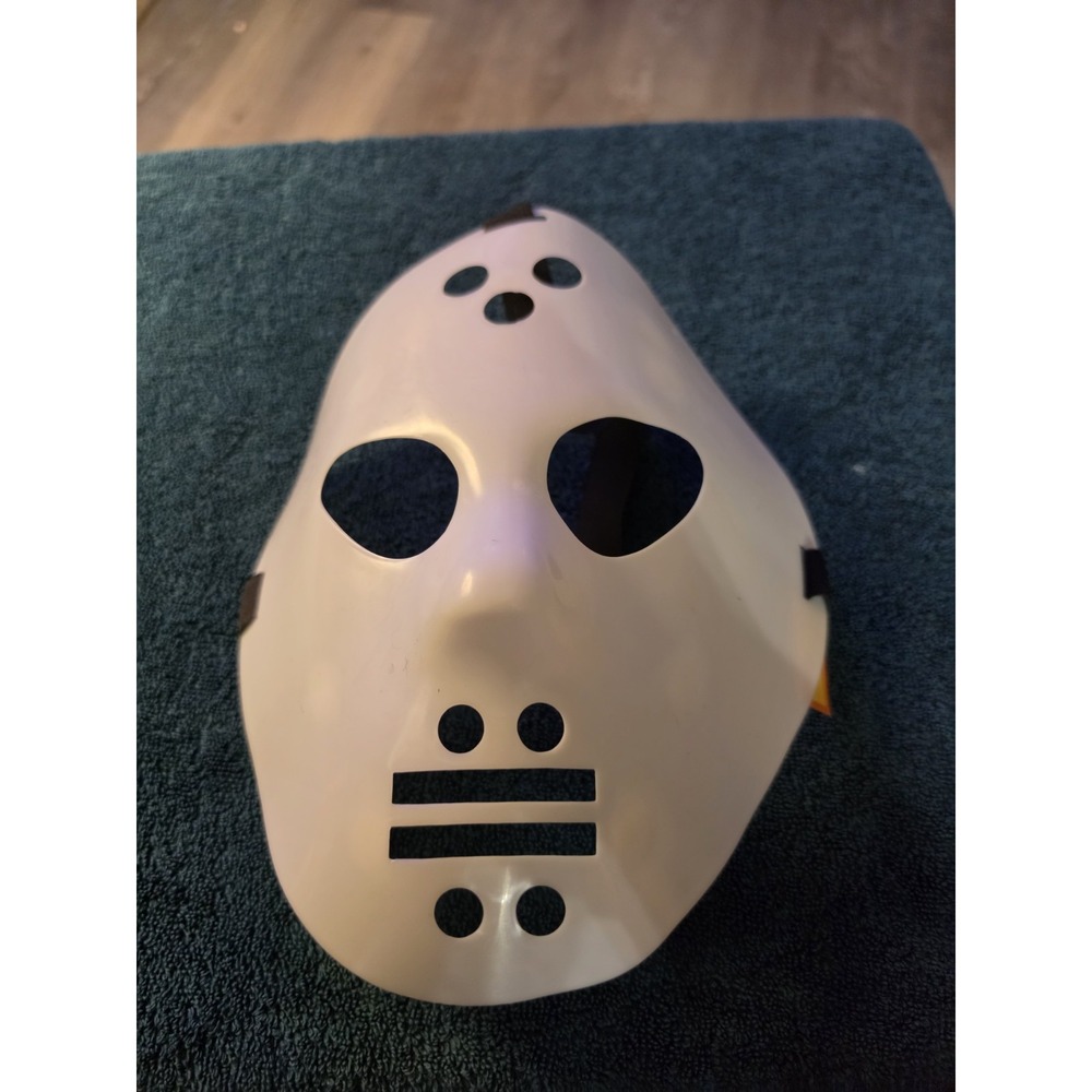 Nos VTG Hockey Mask  Studios GITD Jason Voorhees Friday The 13th